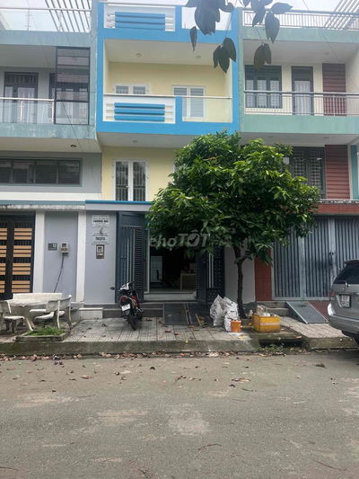 Nhà 3 lầu 5x18 4pn 4wc DA Xây Dựng 5 Liên Phường