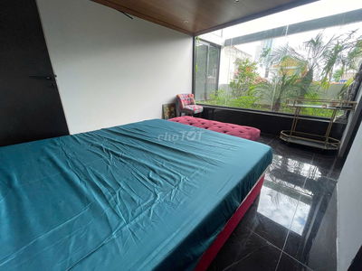 Cho thuê căn hộ penthouse 2 ngủ  An Dương Vương gara oto 280m 17 tr