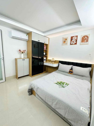 Căn hộ mới 100% 1PN 1PK tách bếp nội thất cao cấp