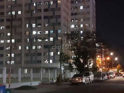 Bán căn góc chung cư tầng cao  51m2, 2PN, thẻ từ thang máy, VSIP1