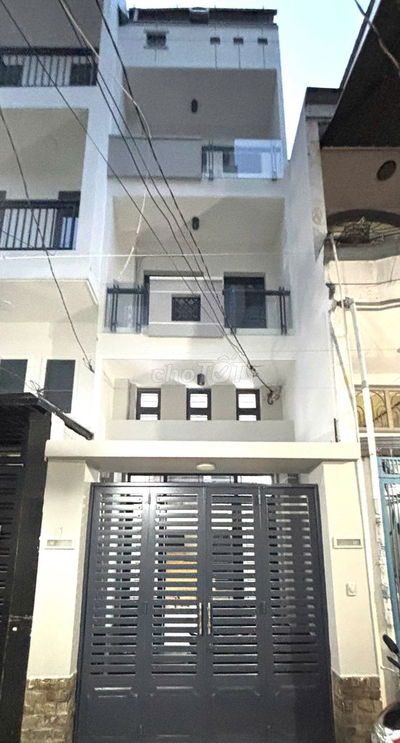 Cho thuê lâu dài nhà mới, khu phố an ninh, khu vực P14, Q 10