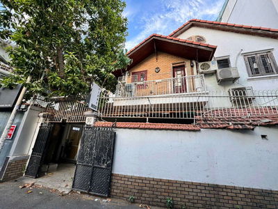 8 tỷ-bán nhà hẻm xe hơi thông Phùng Văn Cung PN-ngang lớn 12m- DT 60m2