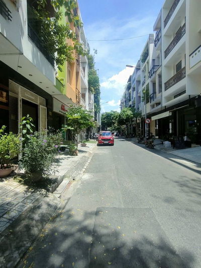 Cho thuê nhà mặt tiền đường khu Phan Xích Long, P2, Quận Phú nhuận