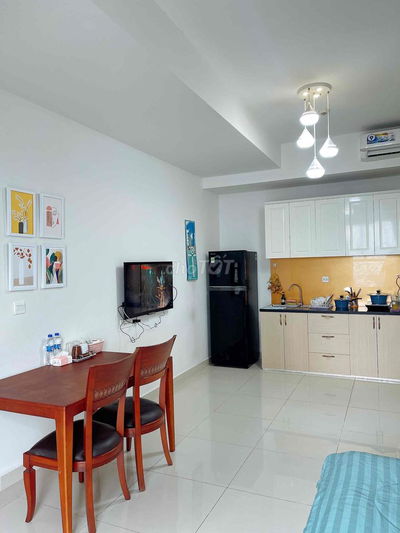 Bán officetel Sunrise cityview Quận 7 giá 2.1 tỷ bao hết sang tên