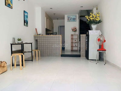 Bán nhà đẹp 3 tầng đối diện Cityland Phan Văn Trị