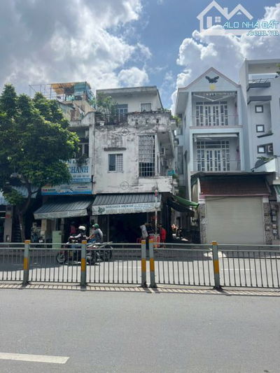 Tin thật 100% - chỉ 9,7 tỷ - 75m2 - góc 2 Mặt tiền đường Luỹ bán Bích - Quận Tân Phú
