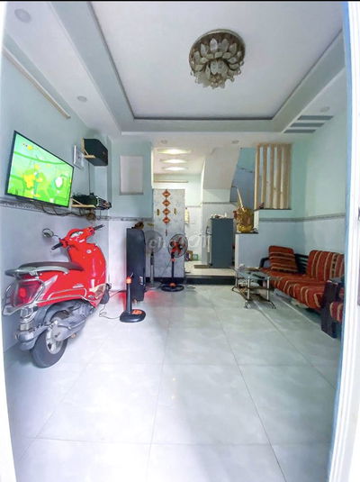 436 Cách Mạng Tháng Tám Phường 11 Quận 3 giá 4.55 tỷ nhà 2 tầng mới