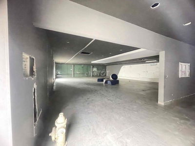 Cho thuê góc 2MT đg Đồng Khởi, ngang 15m x 24m 360m2 gần Amata BH