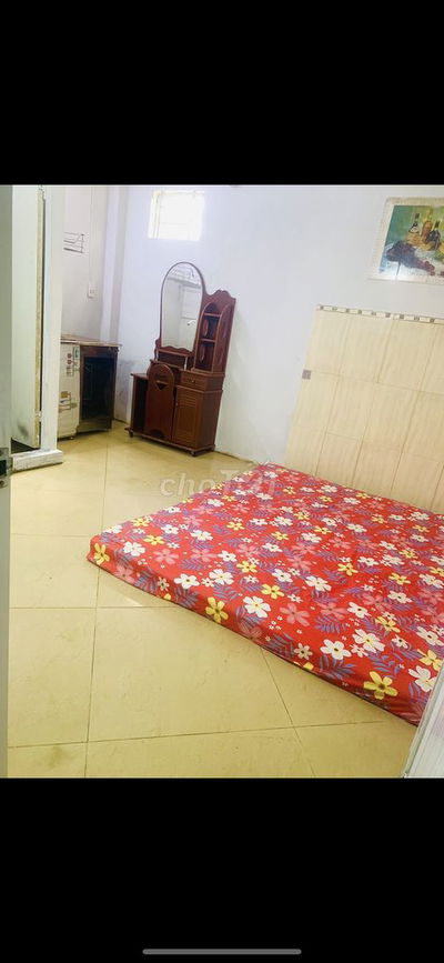 Phong sách sẽ thoáng mát Trinh Đinh Trọng và Huỳnh Thiện Lộc