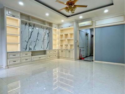 Cho thuê văn phòng 35m² Vạn Phúc City – vị trí đẹp, giá 7,5tr/tháng