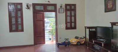 cho thuê 2 căn liền kề Hồ Tùng Mậu, 60mx4 tang, oto đỗ cửa