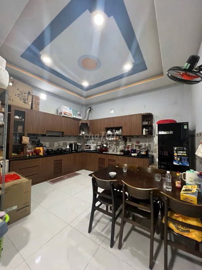 Bán nhà 2 tầng,ngay chợ hiệp bình,Thủ Đức,gần Phạm Văn đồng,5,6 tỷ,SHR