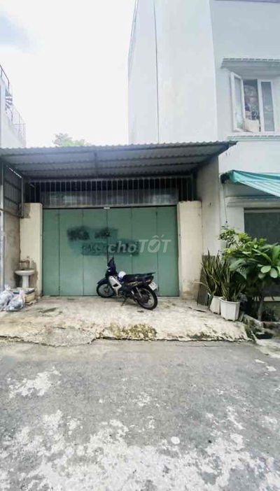 Bán nhà hẻm 10m Tôn Đản sát mặt tiền, khu dân trí cao