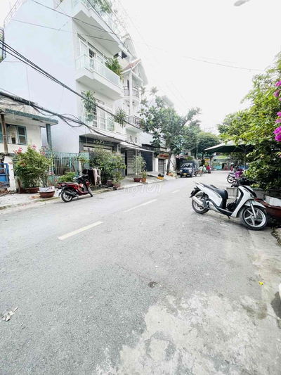 BÁN ĐẤT MẶT TIỀN Đ. SỐ 19 – P. TÂN QUY – Q.7 – VUÔNG A4 – XÂY TỰ DO