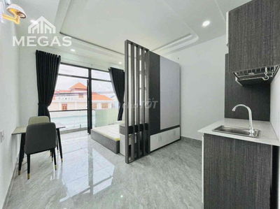 STUDIO BAN CÔNG - FULL NỘI THẤT - NHÀ MỚI 100% - NGAY LÊ VĂN QUỚI