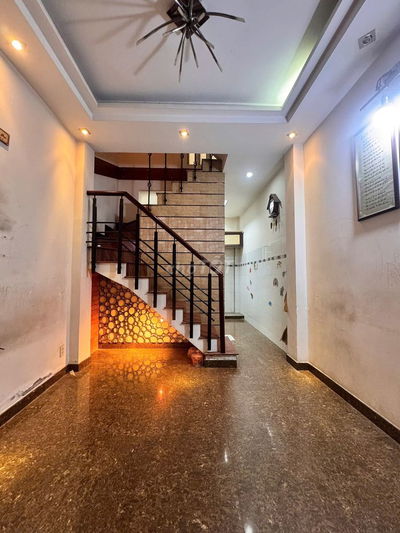 NHÀ ĐẸP 4 LẦU GIÁ RẺ, CHÍNH CHỦ CẦN BÁN GẤP