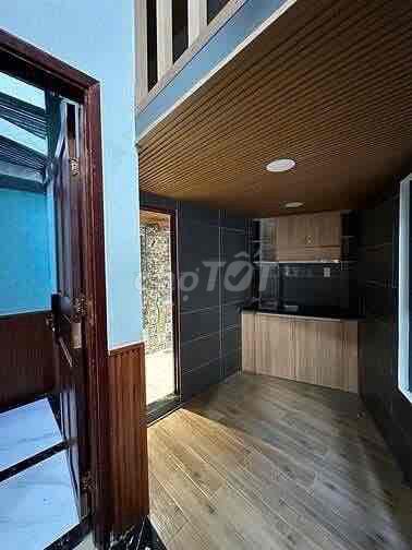 Nguyên căn 3 tầng 2 Pn Sư Vạn hạnh Q10