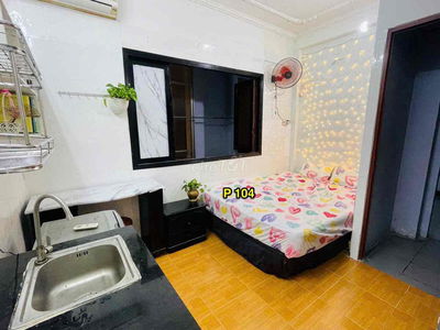 PHÒNG MÁY LẠNH CÓ NỘI THẤT GIỜ TỰ DO XE FREE