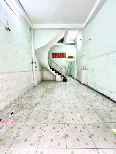 Hẻm xe hơi - Gần mặt tiền Hồng Bàng - 37m2 - Chỉ 5,8 tỷ TL