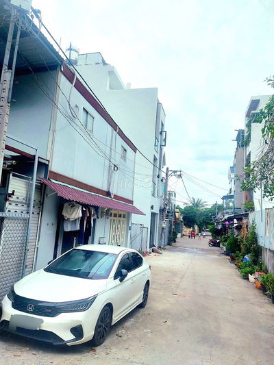 V.I.P bên sông. chỉ 7 tỷ hơn. HXH Hiệp Bình Phước,Thủ Đức. 60m2, 3Tầng