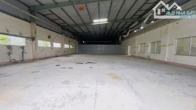 Cty cần cho thuê 1000m2 kho xưởng tại quận Long Biên_ Hà Nội.