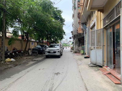 bán nhà xây mới 5,5 tầng SĐCC Thanh liệt đường Kim giang 7,3 tỷ