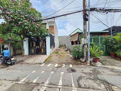 Đất mặt tiền gần chợ Dĩ An 1, phường Dĩ An, TP Dĩ An.