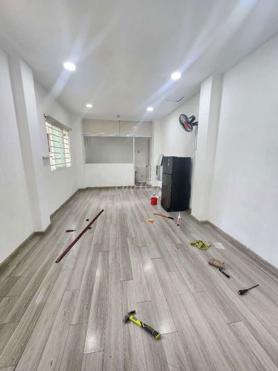 Phòng máy lạnh, tủ lạnh 35m2 có cửa sổ, sân phơi Huỳnh V Bánh, PN