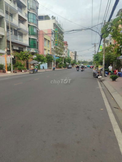 Bán Mặt tiền đường 26 4.4x25 KDC Bình Phú sát bên metro