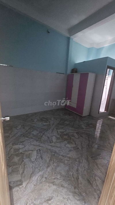 Phòng mới đẹp sạch sẽ có thang máy nhà xe.