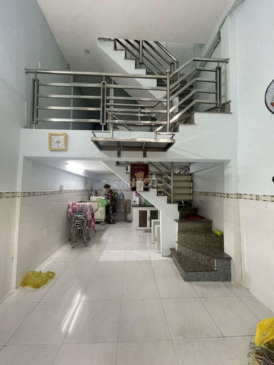 Nhà trệt lửng lầu 3pn hẻm đường số Lâm Văn Bền