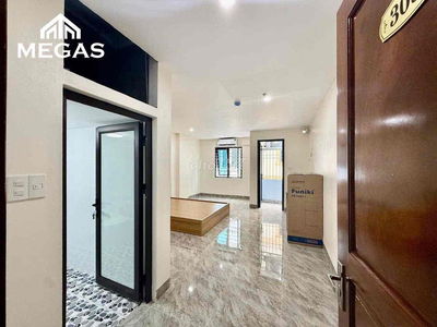 Cho Thuê Căn Studio Ban Công Mới 100% Gần Cầu Vượt Hoàng Hoa Thám T11