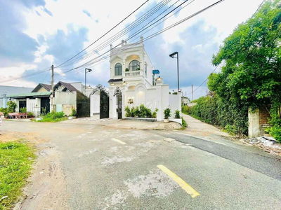 🌈Ngộp bank Bán gấp Biệt thự mini góc 2 Mt  TÂN HIỆP Hóc Môn 12x27