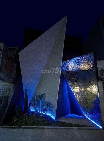 MẶT TIỀN NGANG 7M, TRUNG TÂM BẾN THÀNH - SỐ 121 LÊ THỊ RIÊNG, QUẬN 1.!