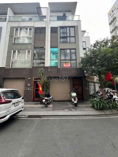 𝐍𝐇𝐀̀ 𝐕𝐢𝐥𝐥𝐚 𝐇À ĐÔ 𝐂𝐄𝐍𝐓𝐑𝐎𝐒𝐀 118 Đ𝐔Ờ𝐍𝐆 -3/2 𝐐𝐔Ậ𝐍 𝟏𝟎