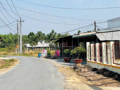 Kẹt nợ bán gấp 276m2 đất mặt tiền  xây trọ giá 420tr.