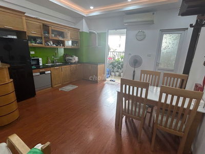 Bán căn 2 ngủ 69m sổ đỏ chung cư VP3 Linh Đàm