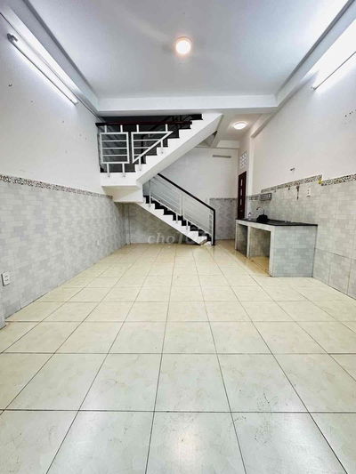 Gấp bán Nhà hẻm Lạc Long Quân Tân Bình Ngang 4.1m – 4.65 tỷ