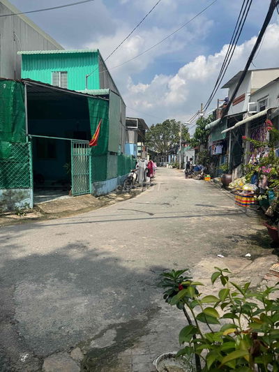 - 2,4 tỷ nhà cấp 4 96,4m2,đang cho thuê, Nhơn Đức, Nhà Bè  - Diện tích