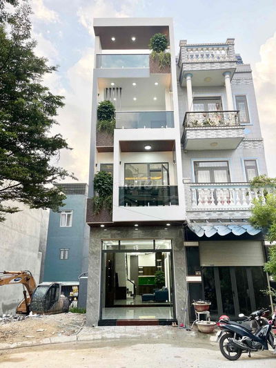 CĂN NHÀ PHỐ 4,6 tỷ Full Nội Thất Có Phòng Ngủ Dưới