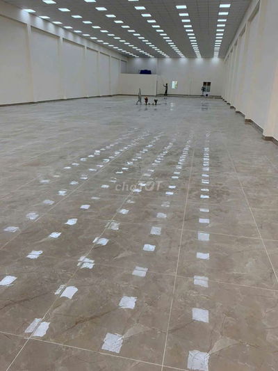 CHo thuê MTKD 1000m2 Nguyễn Văn Quá - sầm uất, siêu hiếm