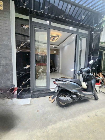 BÁN NHÀ TRUNG TÂM QUẬN 4 – HẺM 1 TRỤC HOÀNG DIỆU – NHÀ 3 TẦNG NỞ HẬU