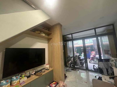 Nhà Hậu Giang Q6, chủ giảm mạnh