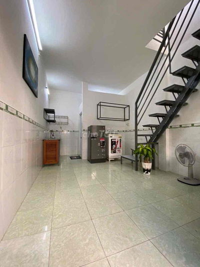 NHÀ NGUYÊN CĂN 1 TRỆT 1 LẦU NGAY HÀNG XANH