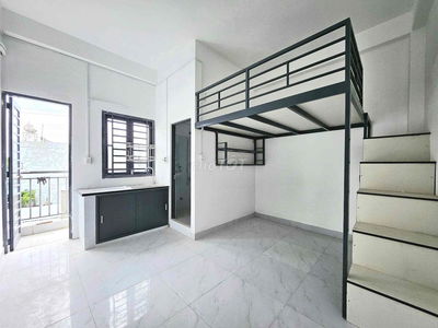 Ban Công Riêng - Sẵn Nội Thất ngay Cvpm Quang Trung - Bệnh viện Q12