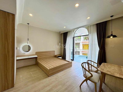 Căn Hộ Mới 100% Quận 10 Có Ban Công Full Nội Thất Siêu Xinh