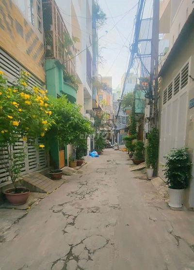 HXH Phan Xích Long, 2 tầng nở hậu, 69m2, xây mới 5 tầng, giá 8.25 Tỷ.