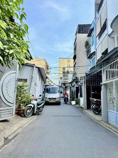 Bán nhà hẻm xe hơi - 51m² - 4 tầng - 5PN - chủ lâu năm