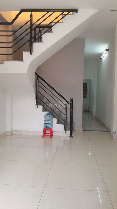 Cho thuê nhà 8.5Tr đs 1 Hiệp Bình Phước, Hẻm ô tô, 4PN 120m2