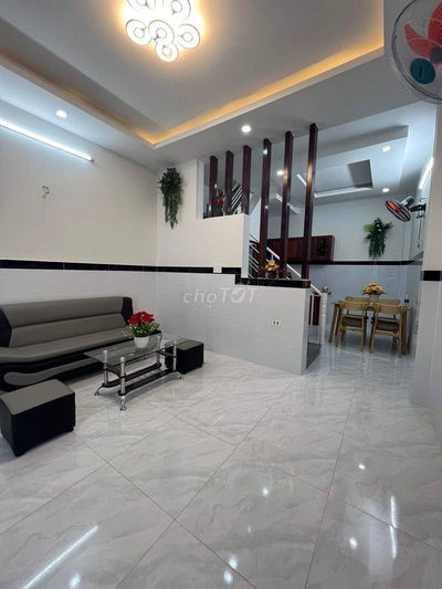 Bán nhà 3 tầng - 40m2- Quang Trung- Gò Vấp- Gần Tân Sơn- Nhỉnh 4 tỷ